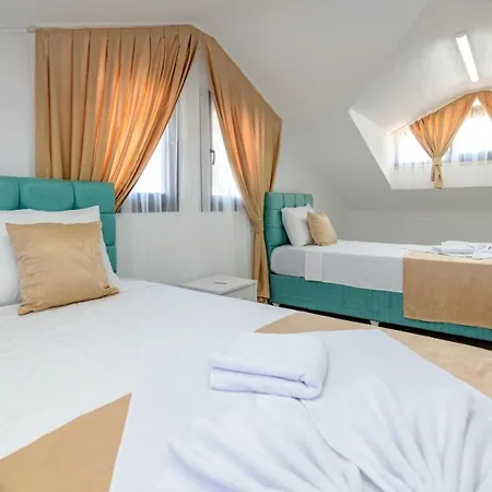 Villa La Vida - 4 Bedroom In Hisaroenue Oeluedeniz