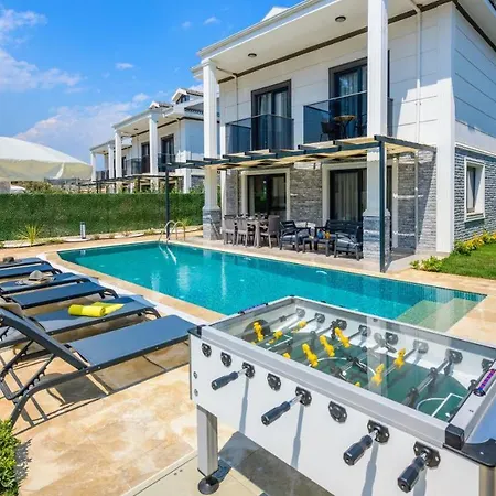 Villa La Vida - 4 Bedroom In Hisaroenue Oeluedeniz Ovacık
