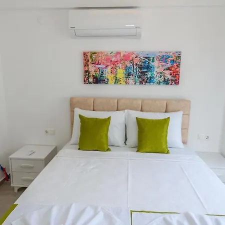 Villa La Vida - 4 Bedroom In Hisaroenue Oeluedeniz