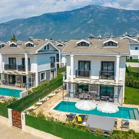 La Vida - 4 Bedroom In Hisaroenue Oeluedeniz Villa