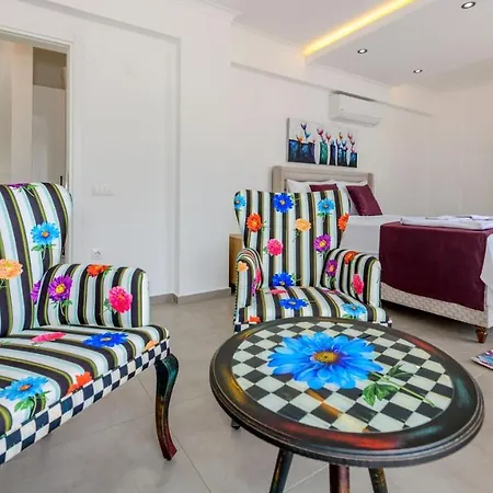 La Vida - 4 Bedroom In Hisaroenue Oeluedeniz Villa *